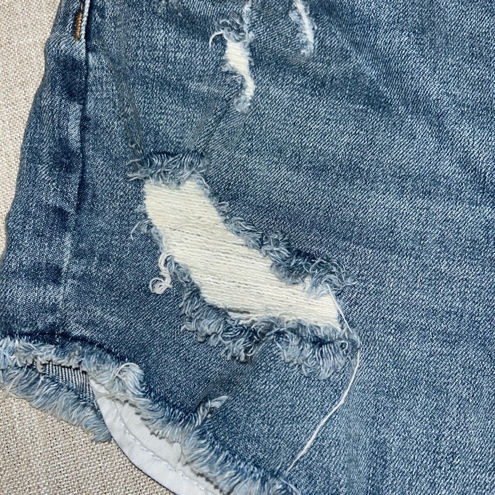 PINK high waisted jean shorts - Picture 3 of 6